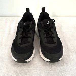 Nike Black & Fluorescent Green Tennis Shoes, Size 8.5